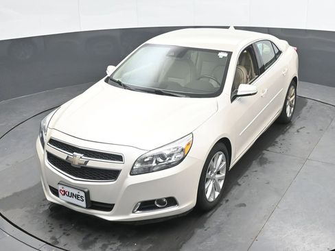 Used 2013 Chevrolet Malibu LT image 26