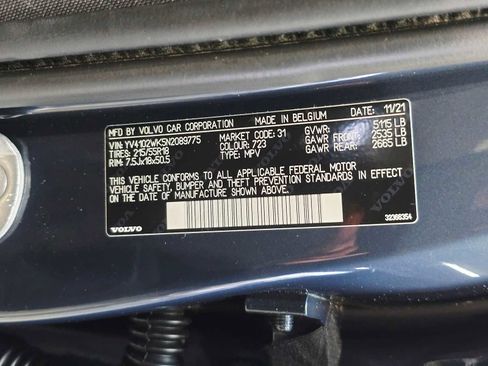 Used 2022 Volvo V60 T5 Cross Country image 28