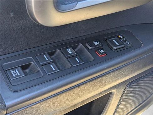 Used 2014 Honda Ridgeline SE image 11