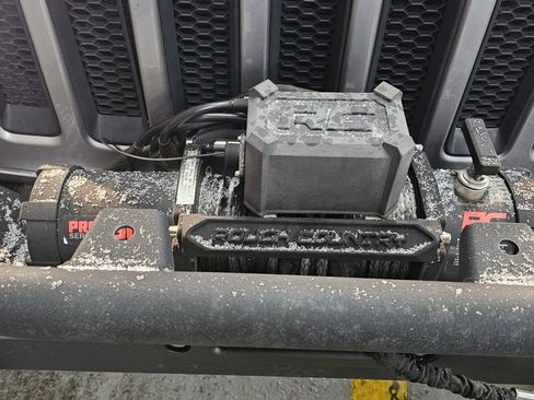 Used 2018 Jeep Wrangler Unlimited Sport S image 6