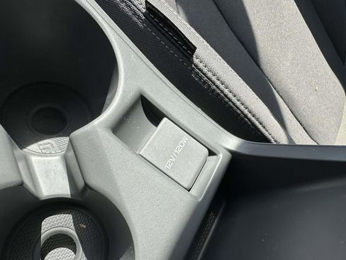 Certified 2025 Subaru Crosstrek 2.0i Premium image 19