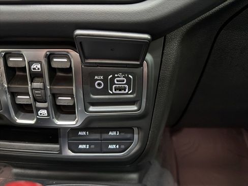 New 2026 Jeep Wrangler Sahara image 42