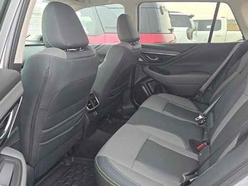 Used 2025 Subaru Outback Onyx Edition AWD/4WD image 13
