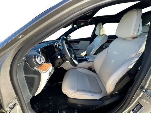 Used 2023 Mercedes-Benz C 300 4MATIC Sedan image 9