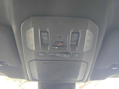 Certified 2024 Toyota Highlander XSE FWD image 36