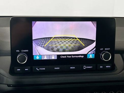 Certified 2023 Honda Accord EX image 16