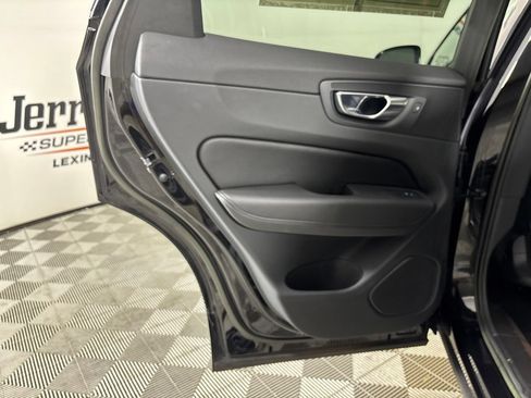 Used 2023 Volvo XC60 B5 Plus AWD/4WD image 21