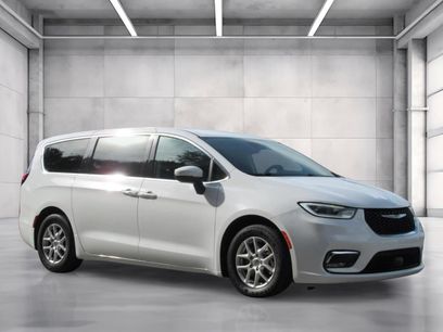Certified 2023 Chrysler Pacifica Touring-L