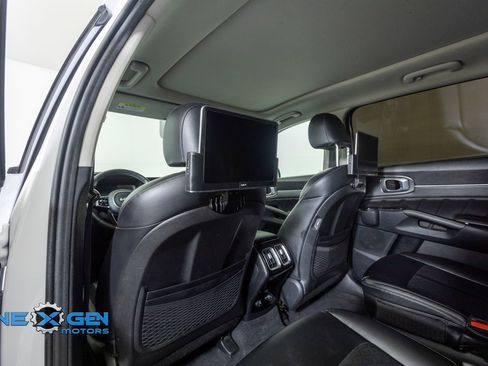 Used 2022 Kia Sorento SX AWD/4WD image 26