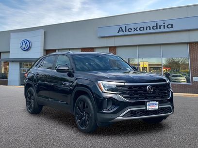 Certified 2024 Volkswagen Atlas Cross Sport SE w/ Panoramic Sunroof Package