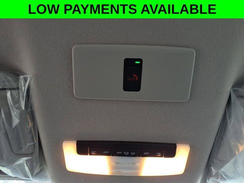 New 2025 Nissan Versa SR w/ Trunk Package FWD image 16