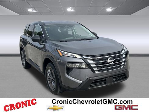 Used 2024 Nissan Rogue S image 1