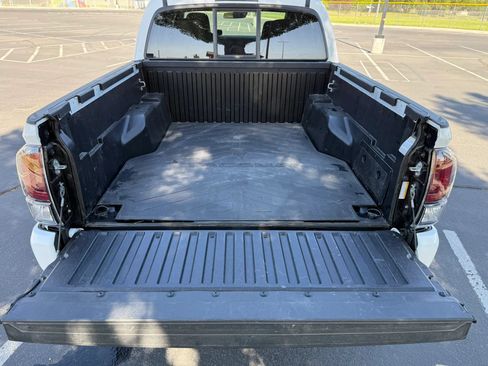 Used 2023 Toyota Tacoma SR AWD/4WD image 32