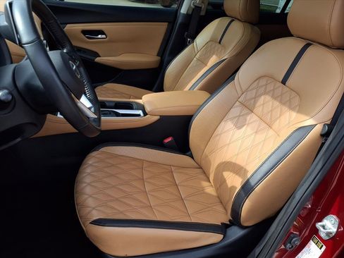 Used 2023 Nissan Sentra SV w/ SV Premium Package image 23