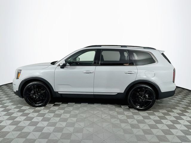 Used 2023 Kia Telluride EX X-Line AWD/4WD image 5