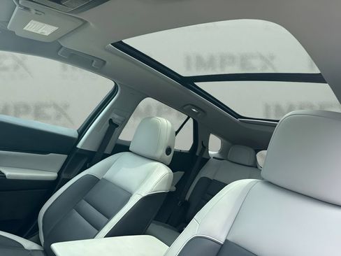 Used 2025 Honda Prologue Touring image 8