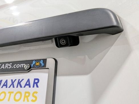 Used 2021 Nissan NV 2500 S image 41