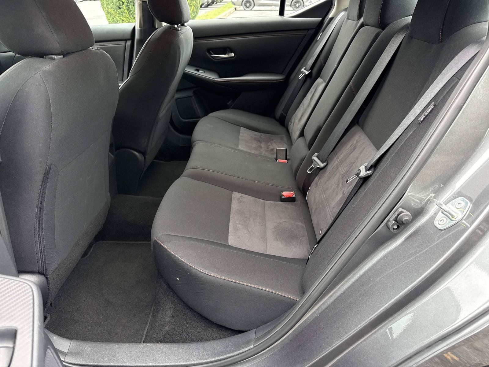 Used 2025 Nissan Sentra SR FWD image 28