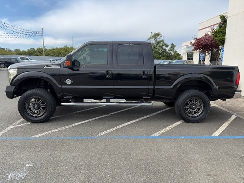 Used 2011 Ford F250 Lariat w/ Lariat Interior Pkg AWD/4WD image 6