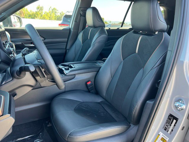 Certified 2026 Toyota Grand Highlander AWD Hybrid image 13