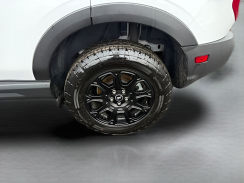 Used 2025 Ford Bronco Sport Badlands AWD/4WD image 25