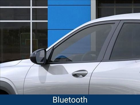 New 2026 Chevrolet Trax RS FWD image 13