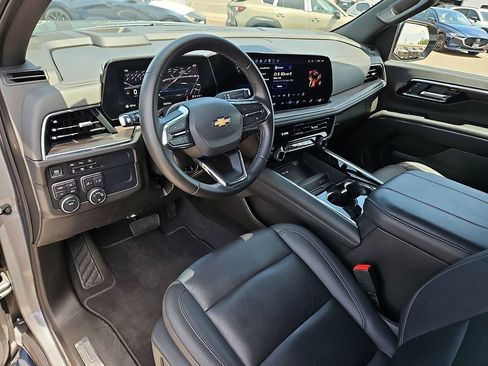 Used 2025 Chevrolet Tahoe LT AWD/4WD image 14