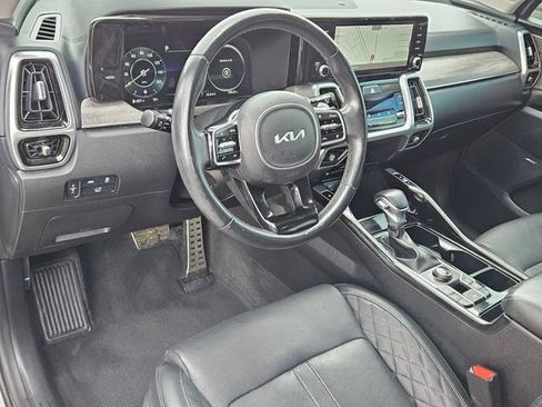 Used 2023 Kia Sorento SX Prestige image 10