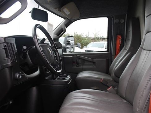 Used 2023 Chevrolet Express 3500 w/ Power Convenience Package image 23