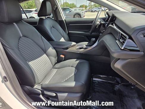 Used 2023 Toyota Camry SE w/ Convenience Package FWD image 14