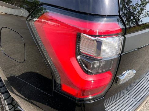 Used 2020 Ford Expedition King Ranch AWD/4WD image 28