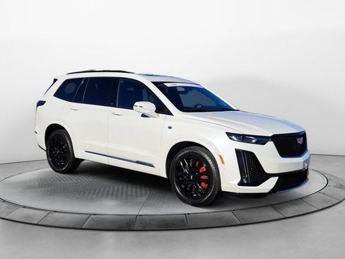 Certified 2023 Cadillac XT6 Sport w/ Technology Package image 1