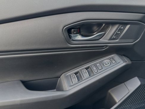 Used 2025 Honda Accord EX-L image 10