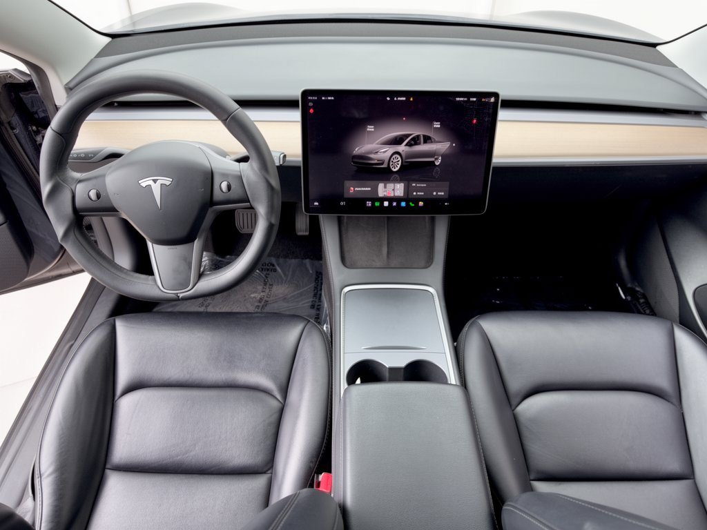 Used 2023 Tesla Model 3 Standard Range RWD image 17