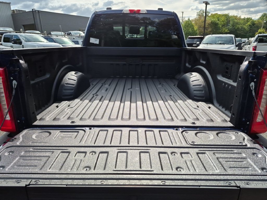 New 2027 Ford F250 Lariat w/ Black Appearance Package AWD/4WD image 24