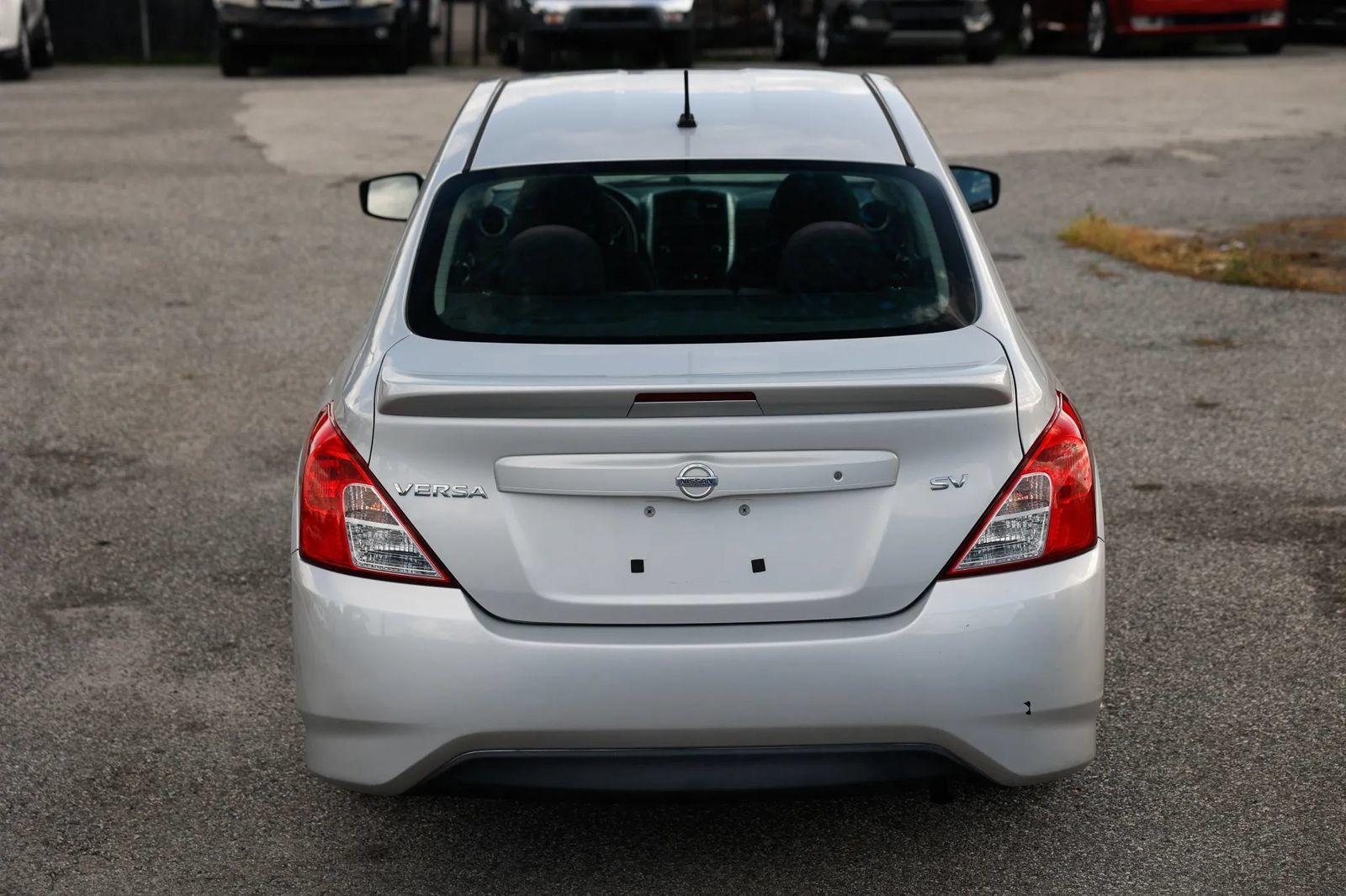 Used 2018 Nissan Versa SV FWD image 6
