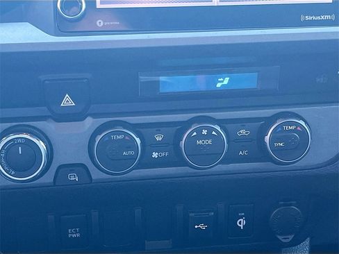 Used 2023 Toyota Tacoma TRD Off-Road image 16