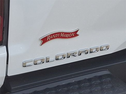 New 2025 Chevrolet Colorado LT w/ LT Convenience Package image 11