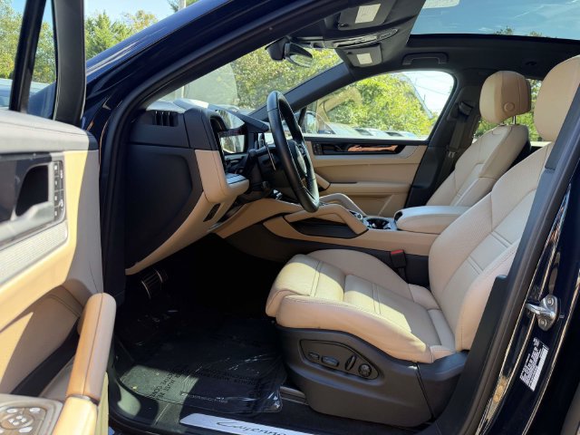 Used 2026 Porsche Cayenne S AWD/4WD image 4