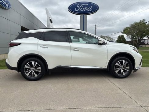 Used 2024 Nissan Murano SV AWD/4WD image 16