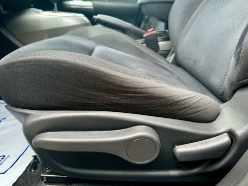 Used 2015 Nissan Juke SV w/ Technology Package image 16