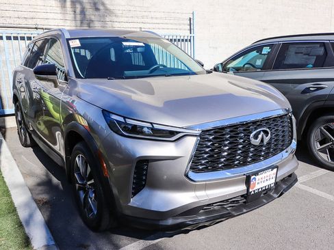 Used 2023 INFINITI QX60 Luxe w/ Cargo Package image 7