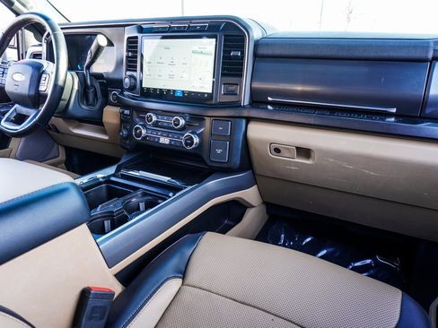 Used 2023 Ford F250 Lariat w/ Lariat Ultimate Package image 13