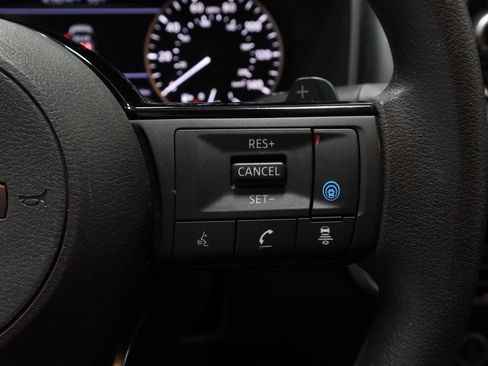 Certified 2023 Nissan Rogue SV image 31