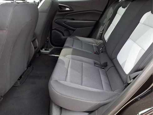 New 2026 Chevrolet Trax RS w/ Sunroof Package image 24