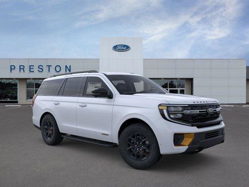 New 2026 Ford Expedition Tremor image 7