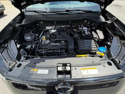 New 2026 Volkswagen Taos SE AWD/4WD image 16