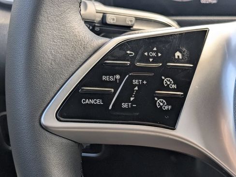 Used 2024 Mercedes-Benz GLB 250 4MATIC image 12