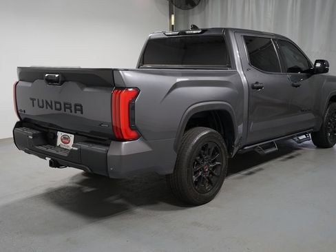 Used 2023 Toyota Tundra SR5 w/ SR5 Convenience Package AWD/4WD image 8