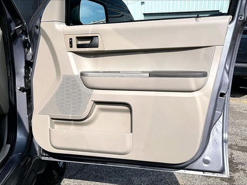 Used 2008 Ford Escape XLT FWD image 22